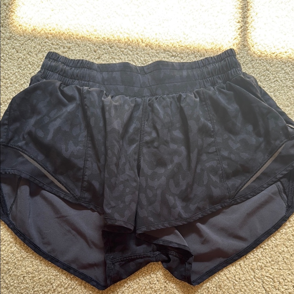 Lulu camouflage shorts